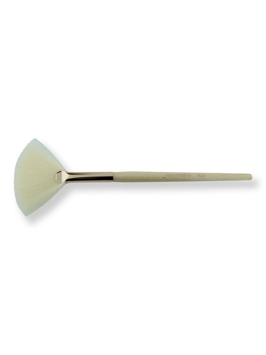 Jane Iredale White Fan Brush - SkincareEssentials